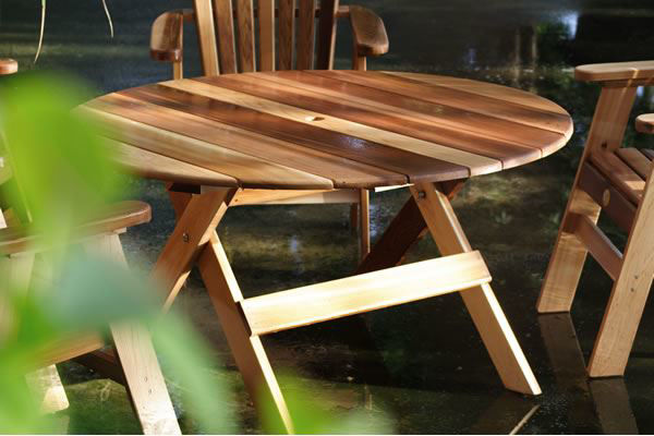 Picture of The Bear Chair Round 48" Pine Dining Table Kit