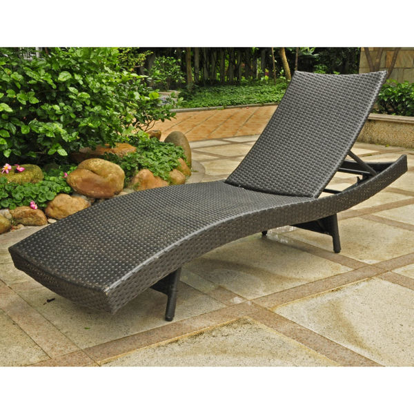 Picture of Barcelona Aluminum/Resin Chaise Lounge - Black Antique