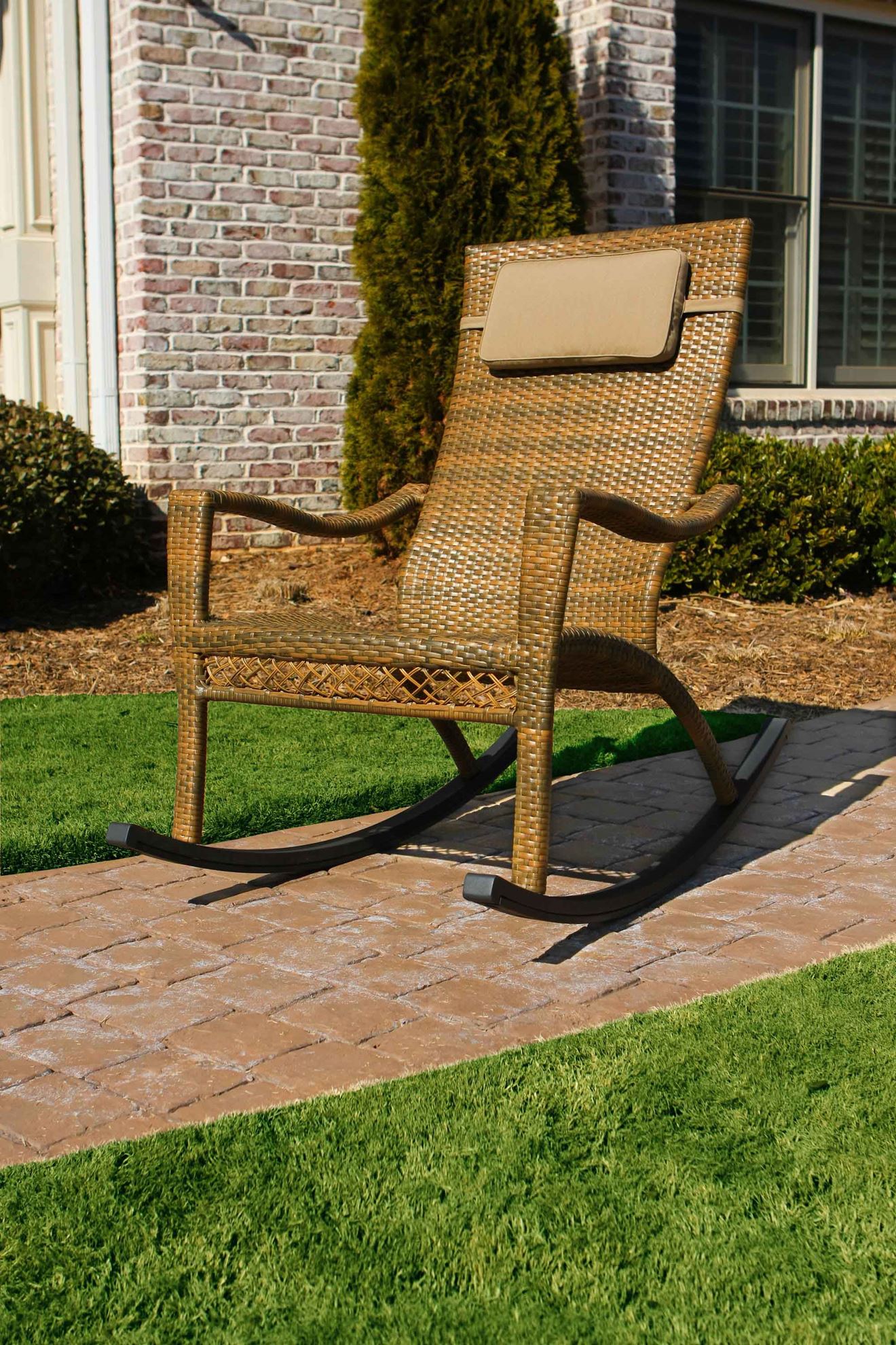 Patio Store. Tortuga Maracay Wicker Rocking Chair