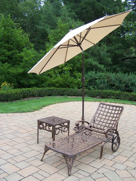 Picture of Elite Cast Aluminum 4 Pc. Lounge set includes 1 Chaise Lounge with wheels, 17-inch Side table, 9 ft. Crank & Tilt Featured metal frame Umbrella, and a Metal Stand - Antique Bronze
