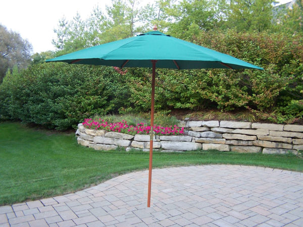 Picture of 9 Ft Market Umbrella with Crank - Green