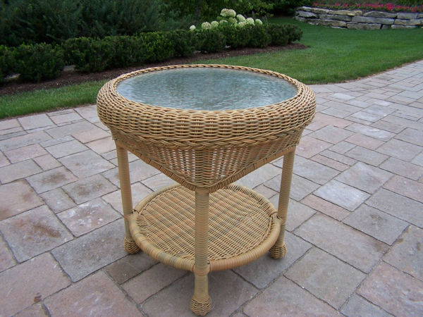 Picture of 21-inch Resin Wicker End Table - Honey